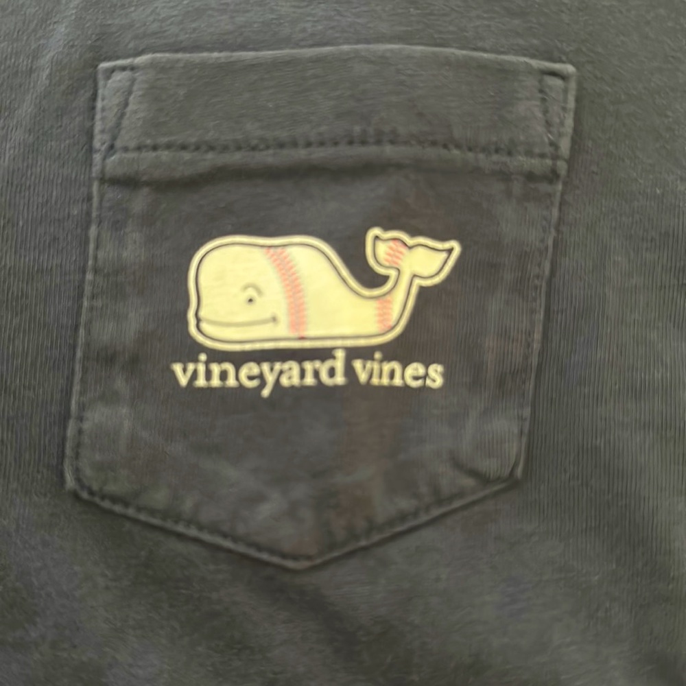 EUC Vineyard Vines Baseball T